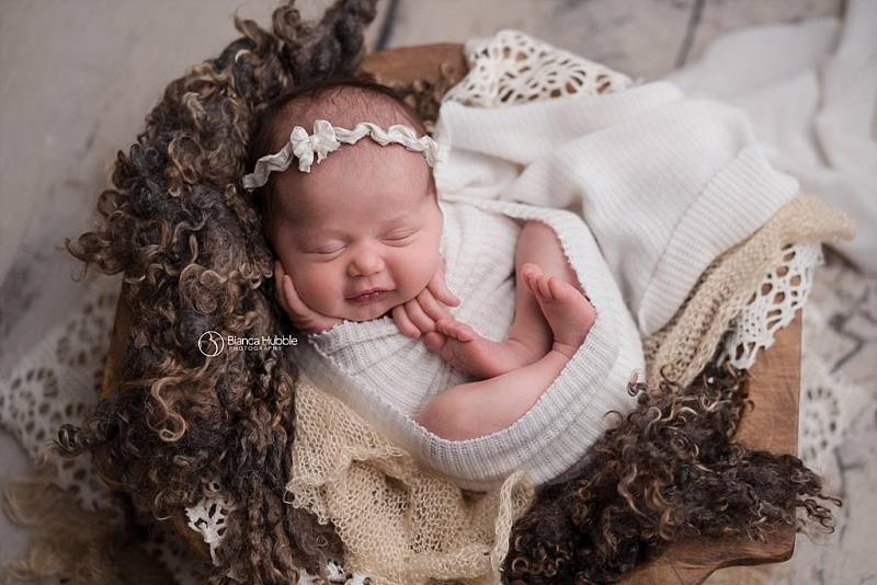 Prissy-Princess-Photography-Props-Ivory-Baby-Headband-and-Textured-Knit-Baby-Wrap