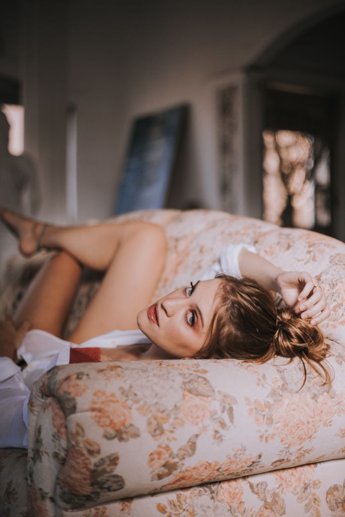 10 Reasons for All Women to Experience a Boudoir Session